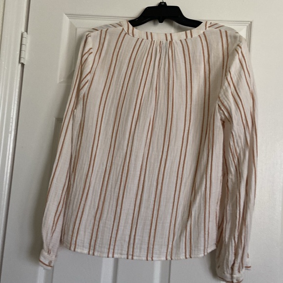 Universal Thread Top - Picture 5 of 5